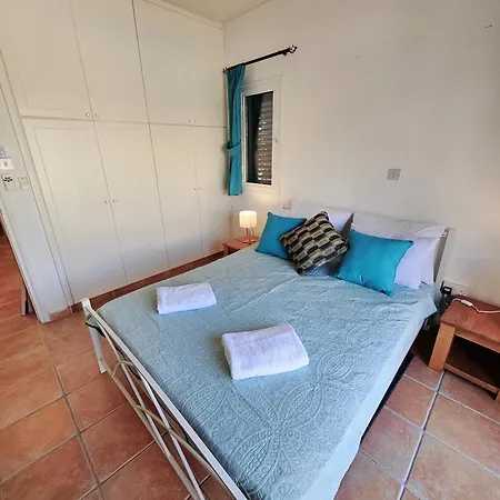 Family-friendly 2br Poolside With Terrace, Universal Area Appartamento Paphos